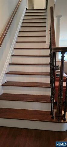 225 Wayne Avenue, Cliffside Park, NJ 07010
