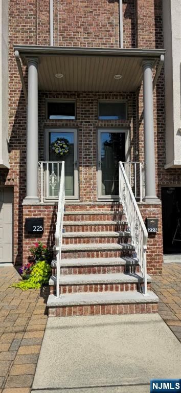 225 Wayne Avenue, Cliffside Park, NJ 07010