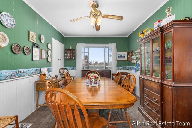 1224 102nd Avenue, Plainwell, MI 49080