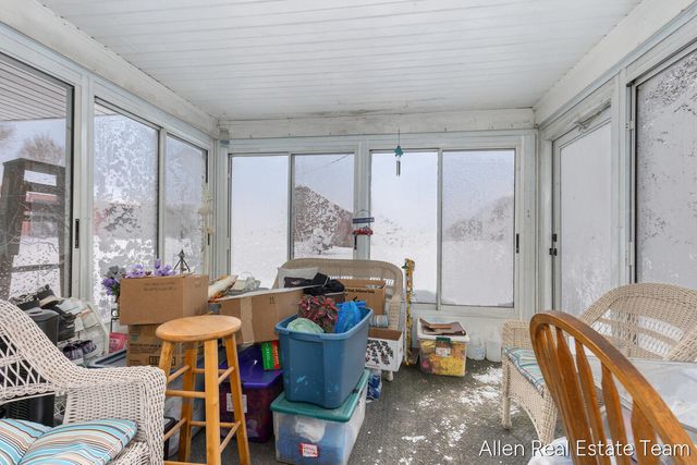 1224 102nd Avenue, Plainwell, MI 49080