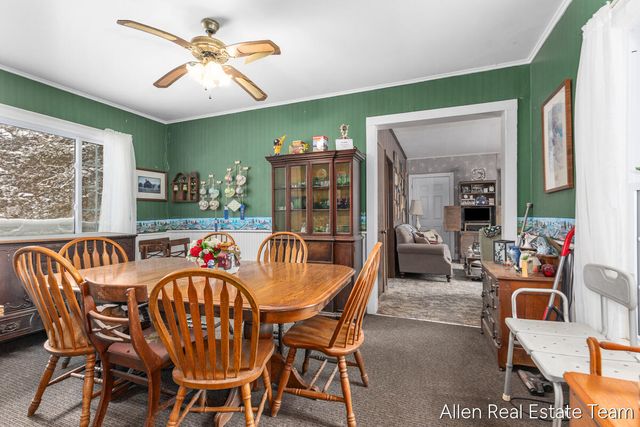 1224 102nd Avenue, Plainwell, MI 49080