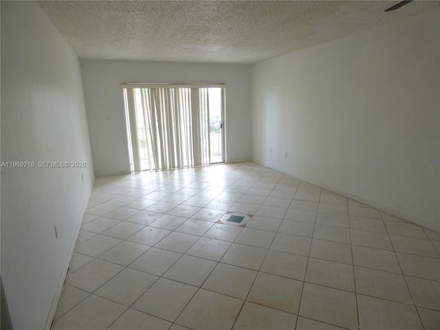 12035 NE 2nd Avenue A423, North Miami, FL 33161