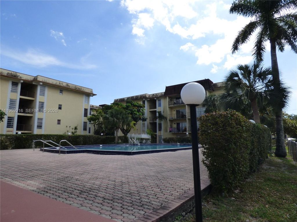 12035 NE 2nd Avenue A423, North Miami, FL 33161