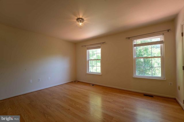18246 FOX CHASE CIR, Olney, MD 20832
