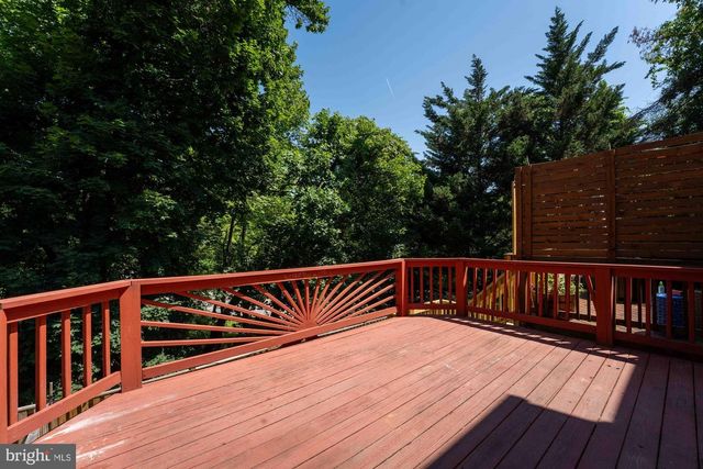 18246 FOX CHASE CIR, Olney, MD 20832