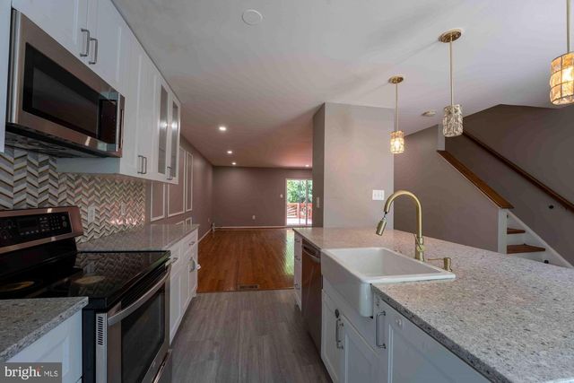 18246 FOX CHASE CIR, Olney, MD 20832