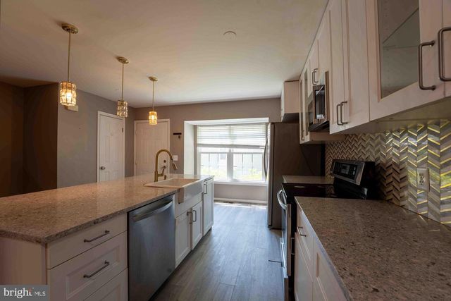 18246 FOX CHASE CIR, Olney, MD 20832
