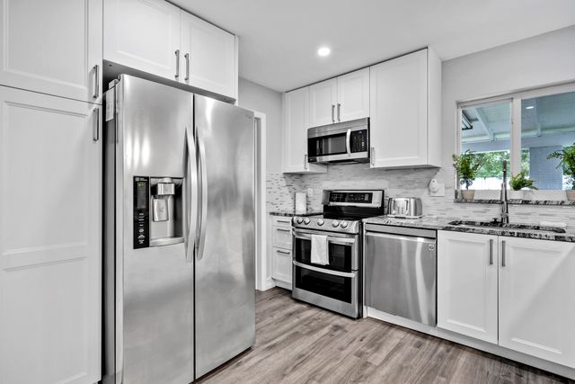 6860 Tyler Street, Hollywood, FL 33024