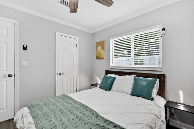 6860 Tyler Street, Hollywood, FL 33024