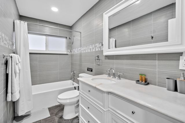 6860 Tyler Street, Hollywood, FL 33024