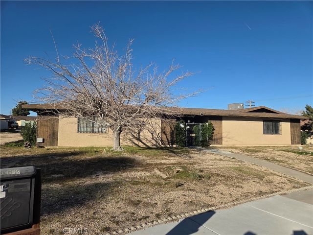 16580 Ramada Drive, Victorville, CA 92395