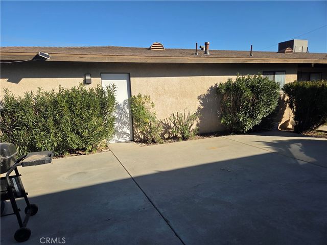 16580 Ramada Drive, Victorville, CA 92395
