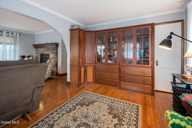 3009 Sunset Lane, Guilderland, NY 12303