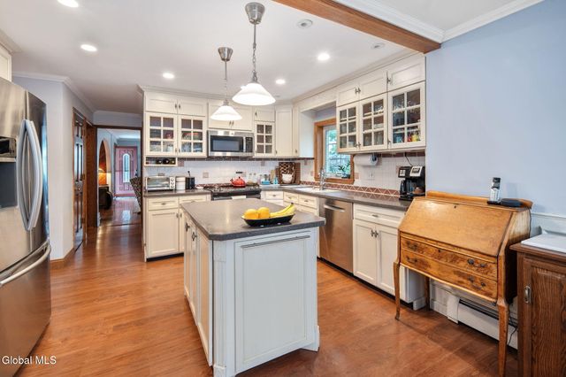 3009 Sunset Lane, Guilderland, NY 12303