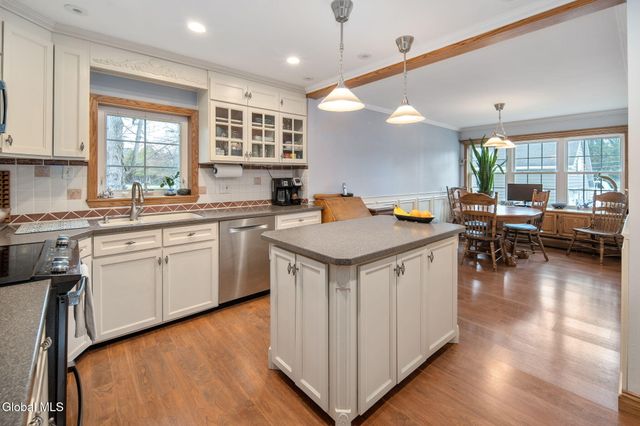 3009 Sunset Lane, Guilderland, NY 12303