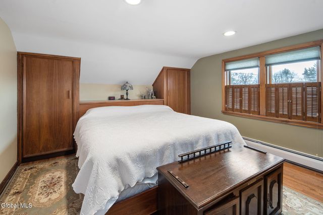 3009 Sunset Lane, Guilderland, NY 12303
