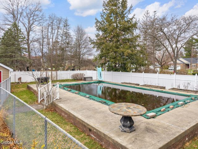 3009 Sunset Lane, Guilderland, NY 12303
