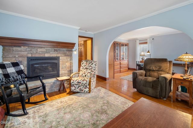 3009 Sunset Lane, Guilderland, NY 12303