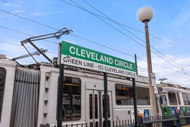 1874 Beacon St 4, Brookline, MA 02445