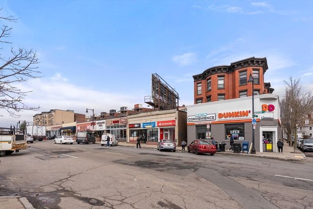 1874 Beacon St 4, Brookline, MA 02445