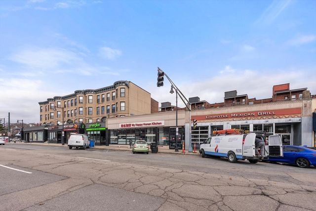 1874 Beacon St 4, Brookline, MA 02445