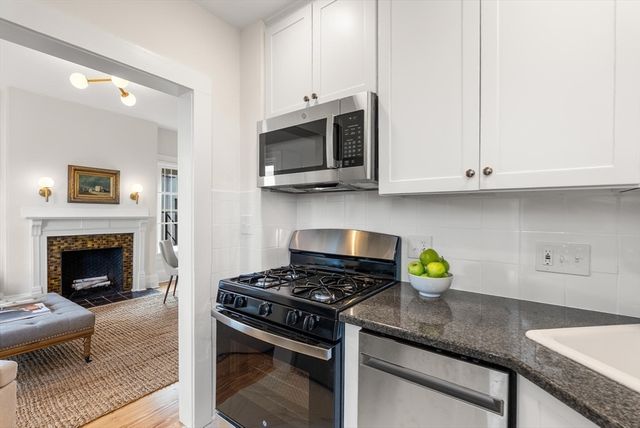 1874 Beacon St 4, Brookline, MA 02445