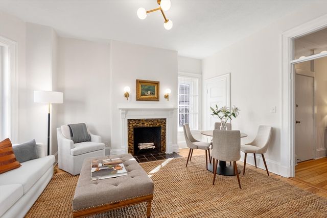 1874 Beacon St 4, Brookline, MA 02445