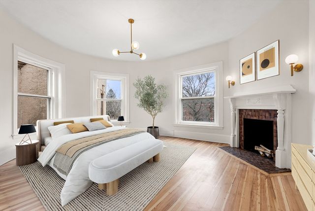 1874 Beacon St 4, Brookline, MA 02445