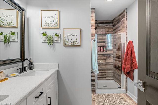 5988 Weant Road, High Point, NC 27263