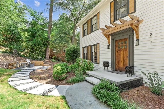 217 Skyland Drive, Roswell, GA 30075