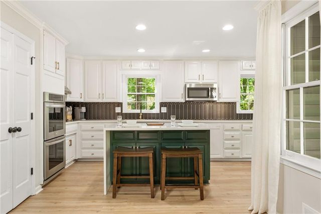 217 Skyland Drive, Roswell, GA 30075