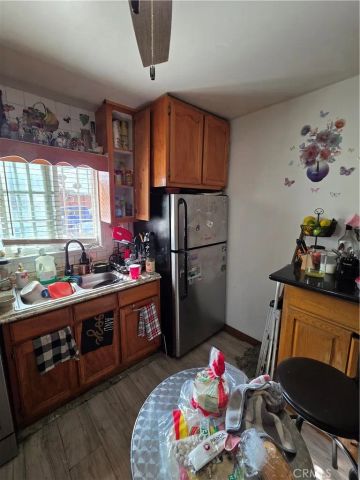 10604 Weigand Avenue, Los Angeles, CA 90002