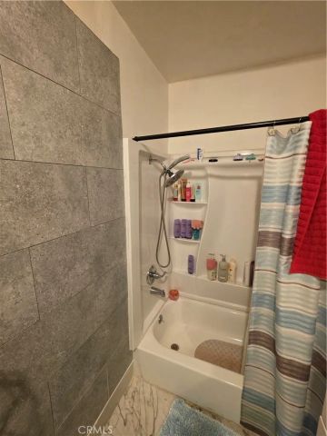 10604 Weigand Avenue, Los Angeles, CA 90002