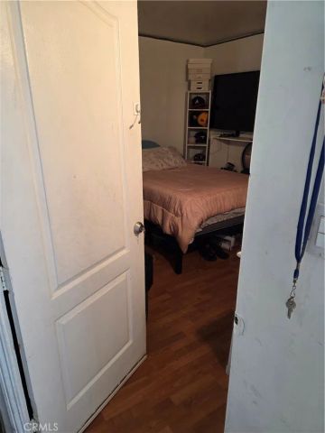 10604 Weigand Avenue, Los Angeles, CA 90002