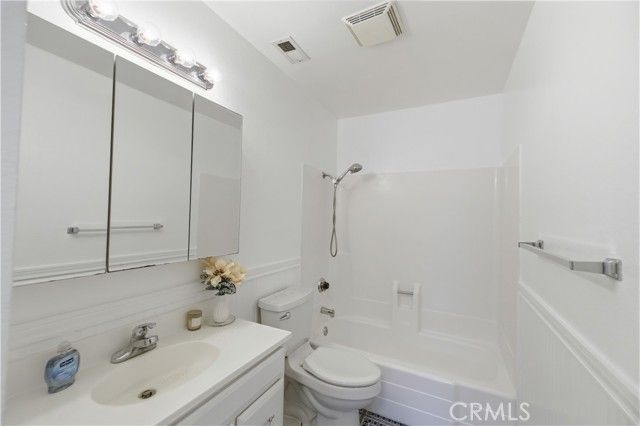 7035 Batavia Way, Riverside, CA 92586