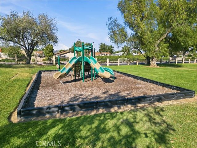 7035 Batavia Way, Riverside, CA 92586