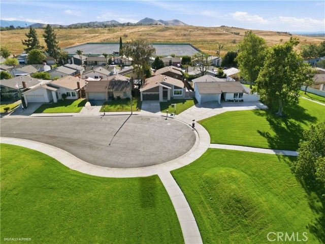 7035 Batavia Way, Riverside, CA 92586