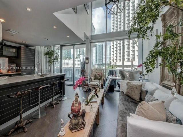 200 Biscayne Boulevard Way 501, Miami, FL 33131