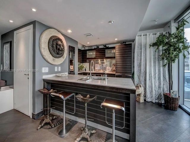 200 Biscayne Boulevard Way 501, Miami, FL 33131