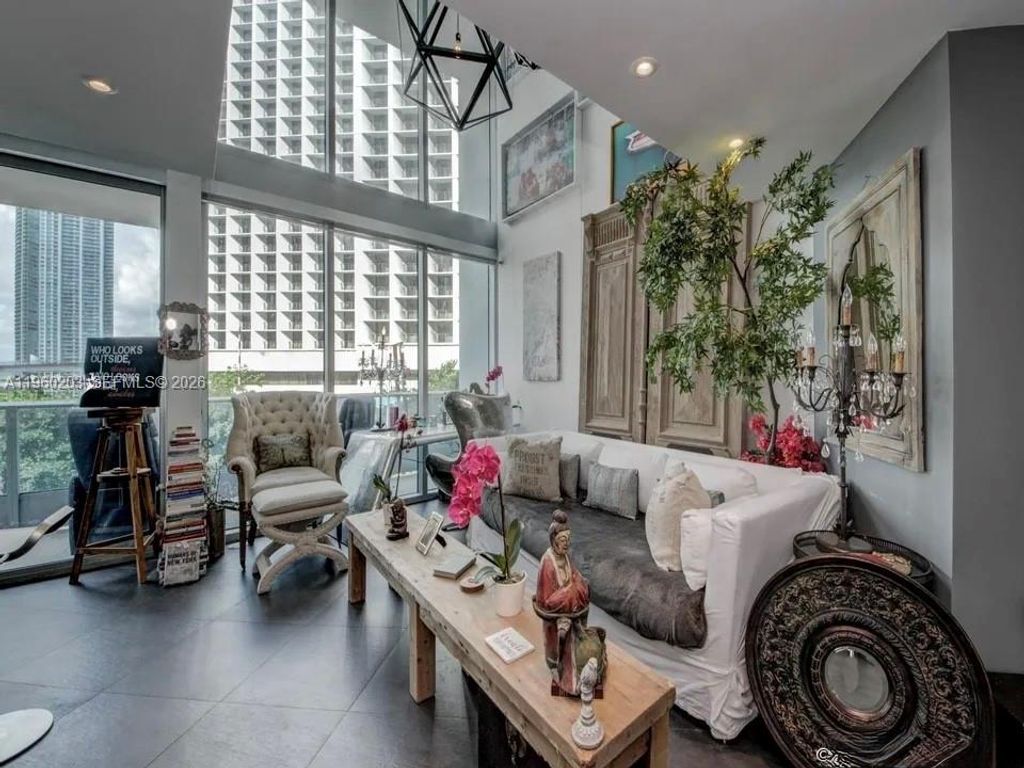 200 Biscayne Boulevard Way 501, Miami, FL 33131