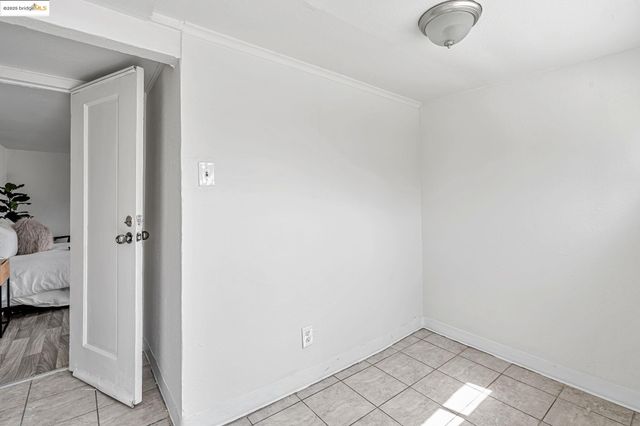 725 E 21St St, Oakland, CA 94606