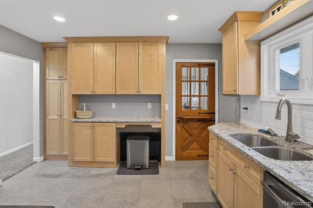 1352 Georgia Avenue, Marysville, MI 48040