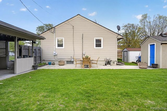 1352 Georgia Avenue, Marysville, MI 48040