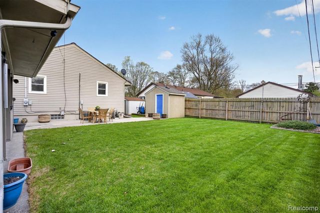 1352 Georgia Avenue, Marysville, MI 48040