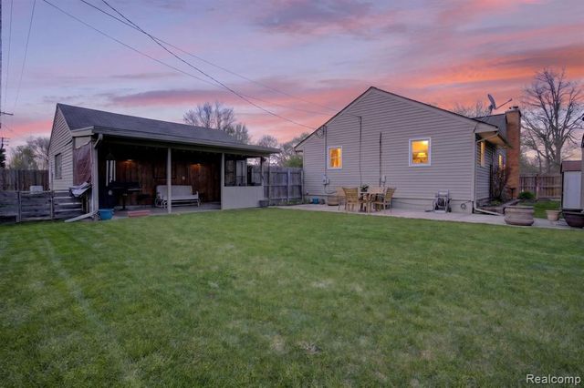 1352 Georgia Avenue, Marysville, MI 48040