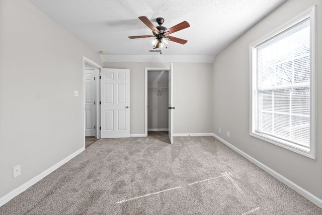 214 Grant Ave, Oak Grove, KY 42262