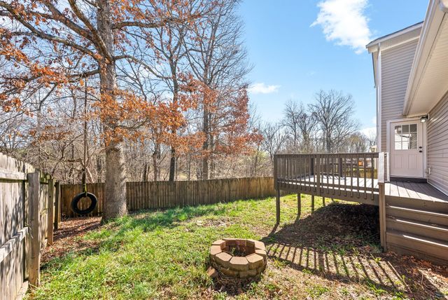 214 Grant Ave, Oak Grove, KY 42262