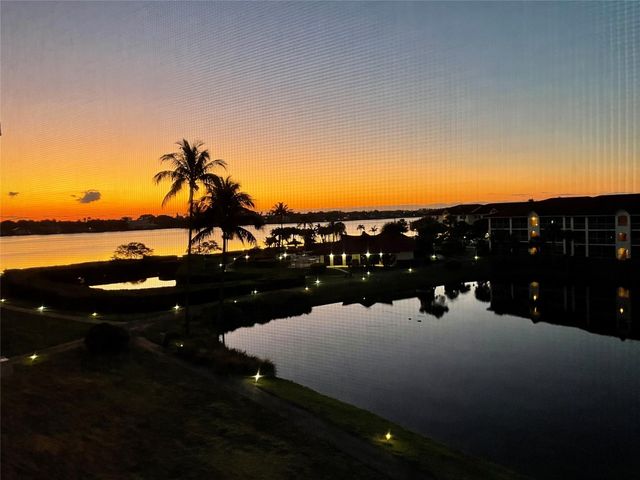 7030 Half Moon Circle, Hypoluxo, FL 33462