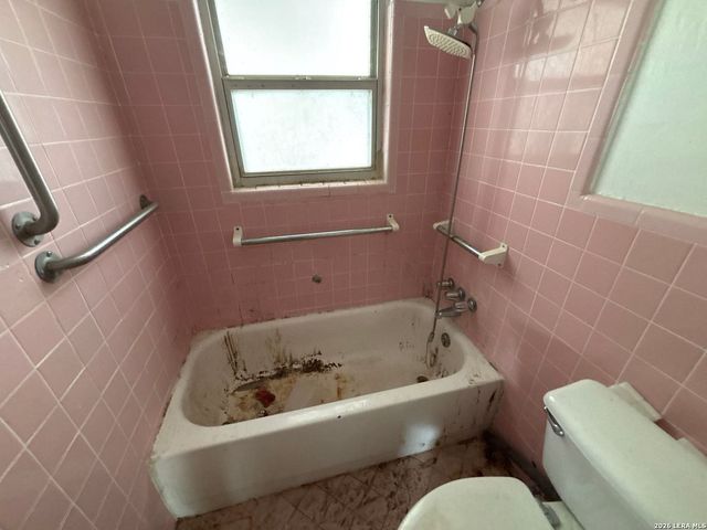 351 Allsup, San Antonio, TX 78237
