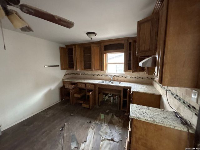 351 Allsup, San Antonio, TX 78237